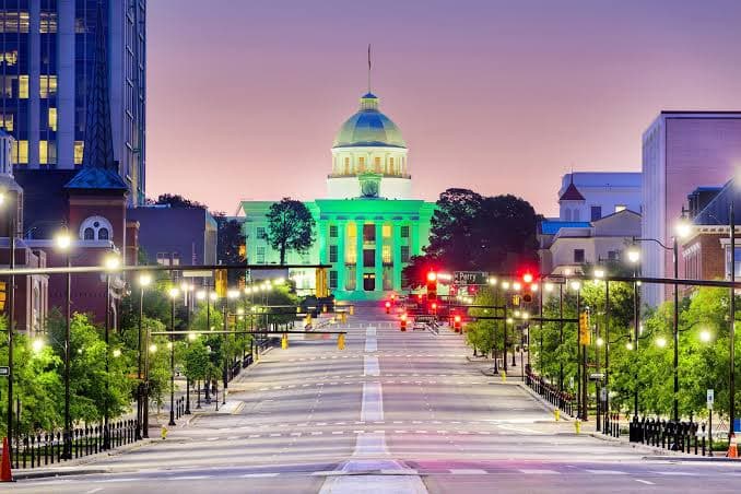 Montgomery, Alabama — local scenery.