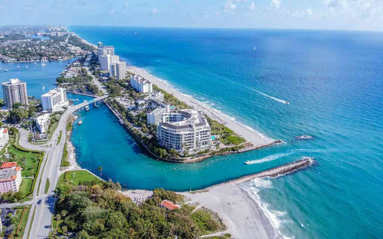 Boca Raton, Florida — local scenery.