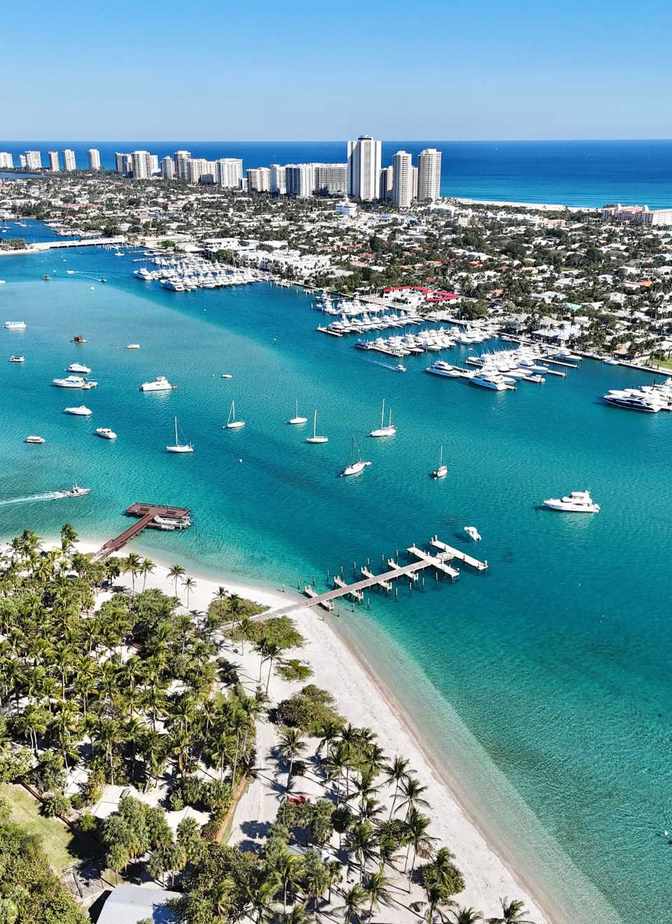 West Palm Beach, Florida — local scenery.