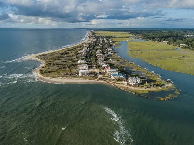 Pawleys Island, South Carolina — local scenery.