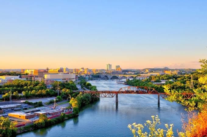 Knoxville, Tennessee — local scenery.