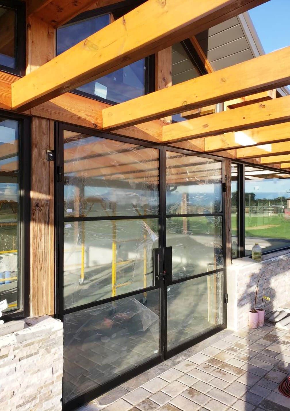 A50 – Swinging Door