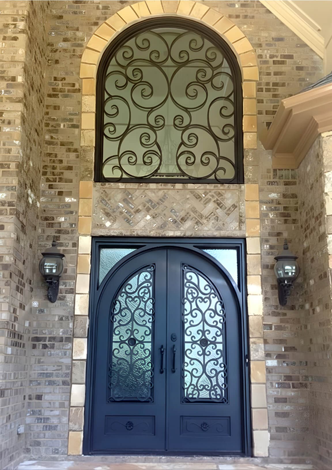 PS1884 – Swinging Door