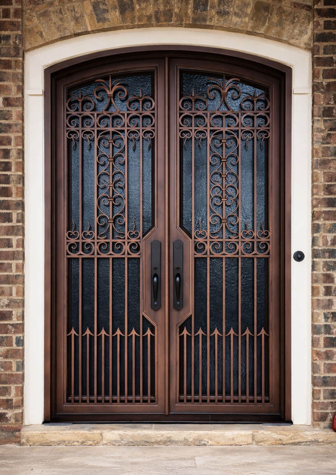 PS2070 – Swinging Door