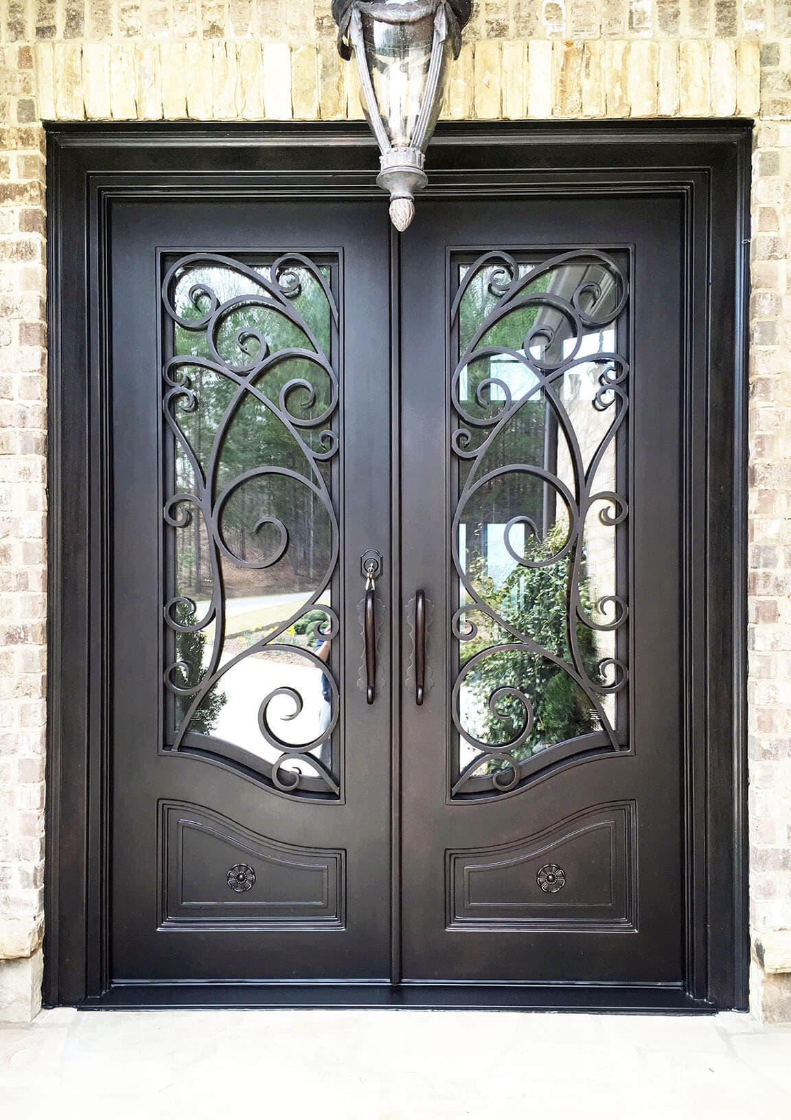 PS2210 – Swinging Door
