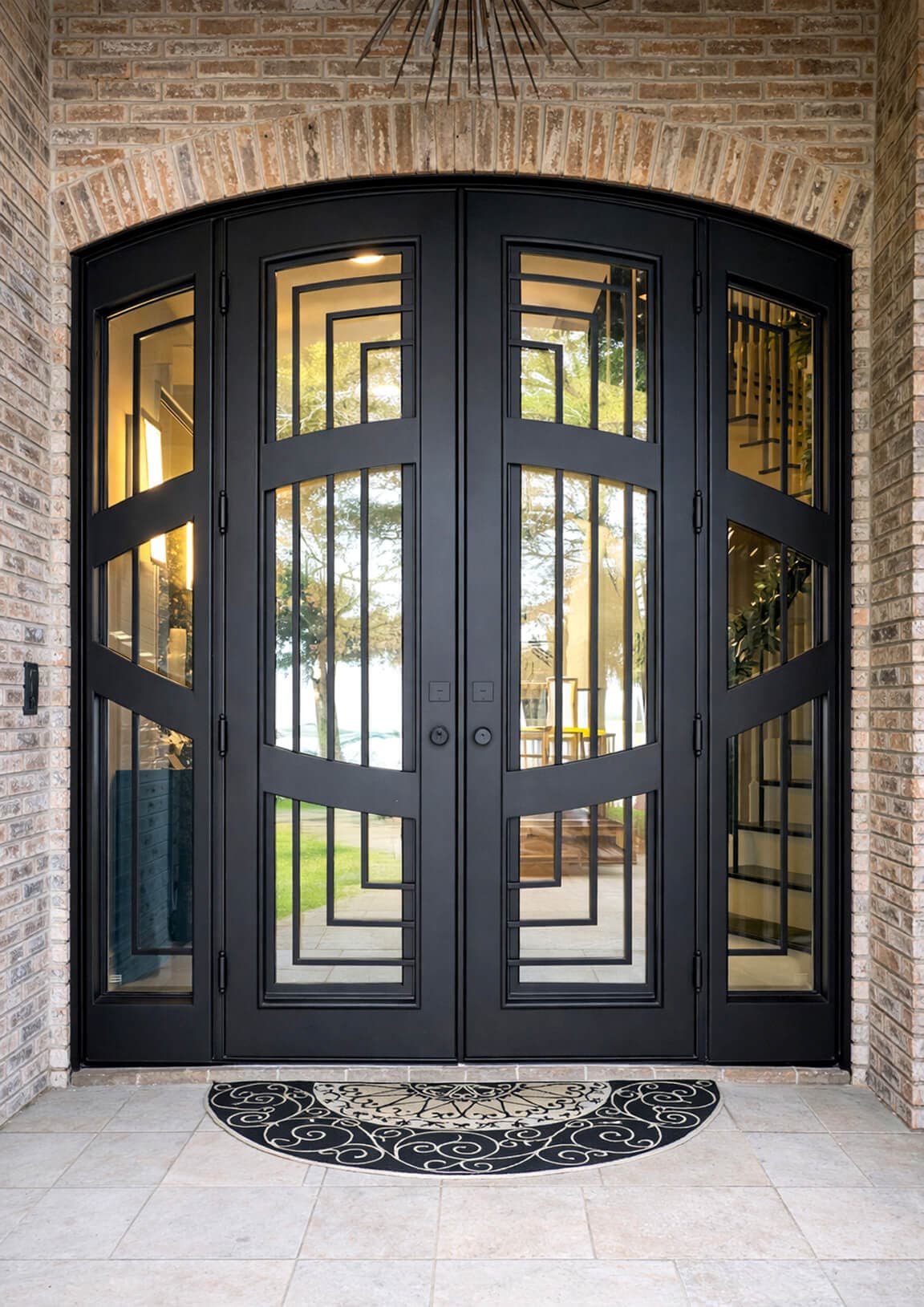 PS2245 – Swinging Door