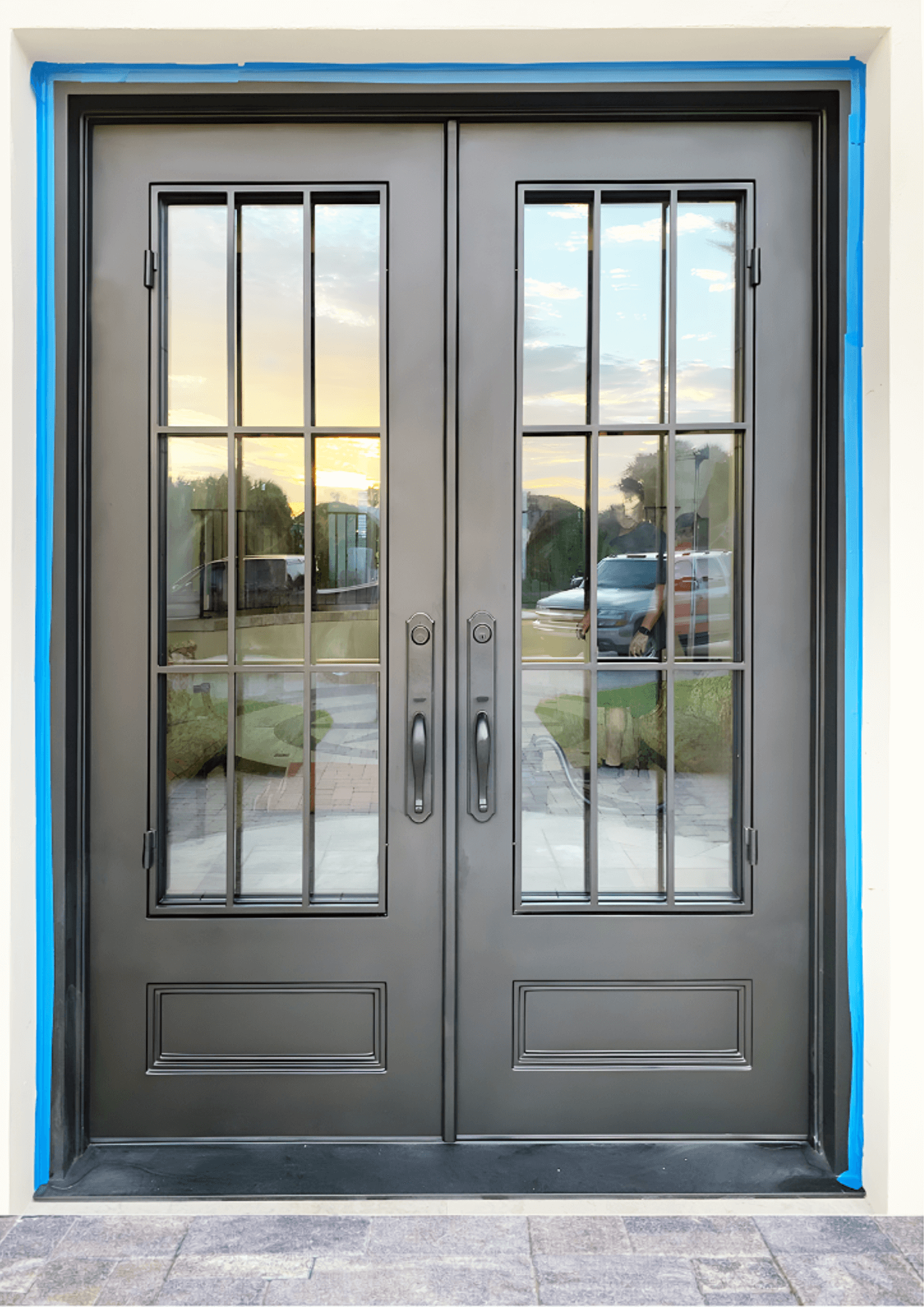 PS2510 – Swinging Door