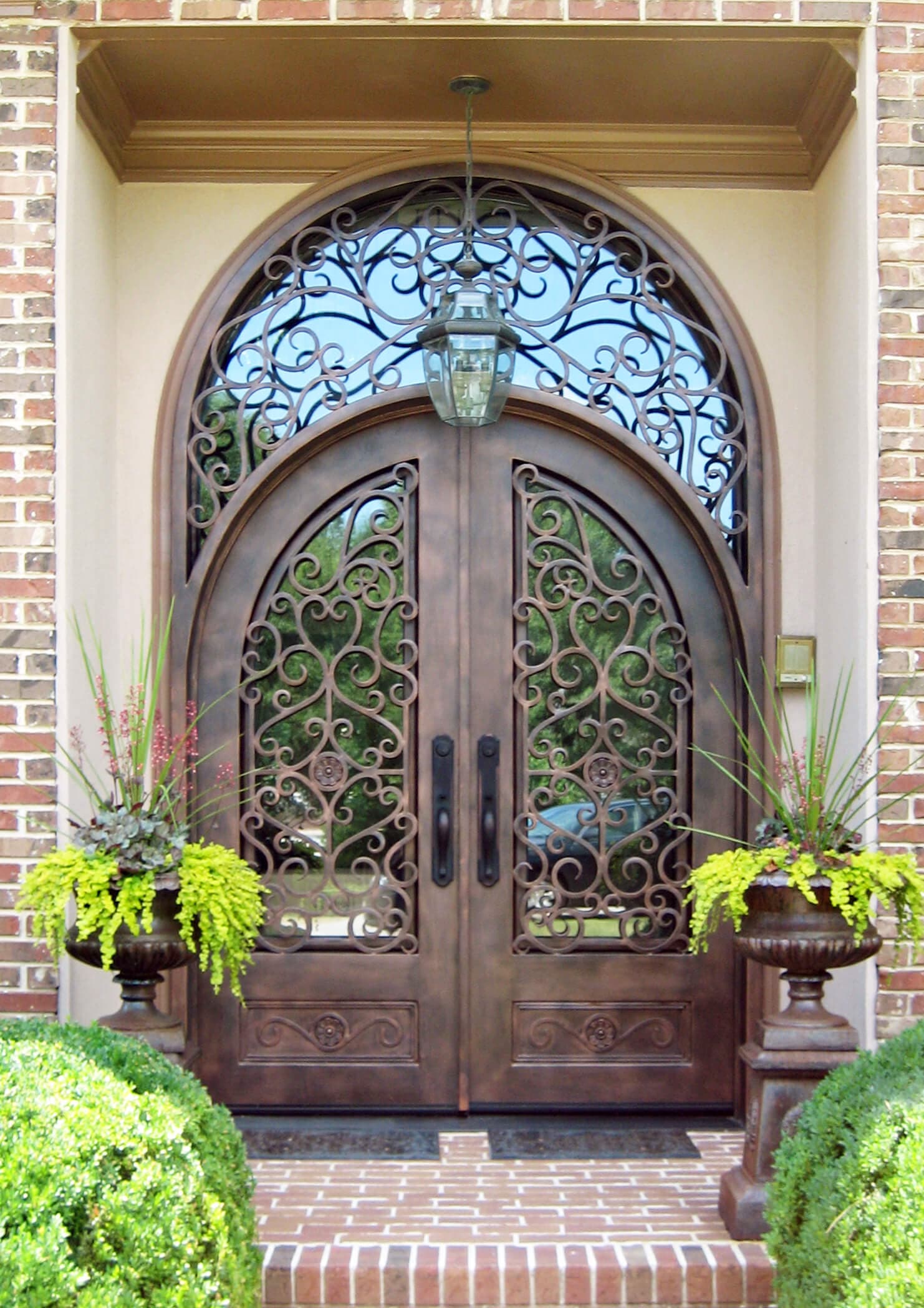 PS258 – Swinging Door