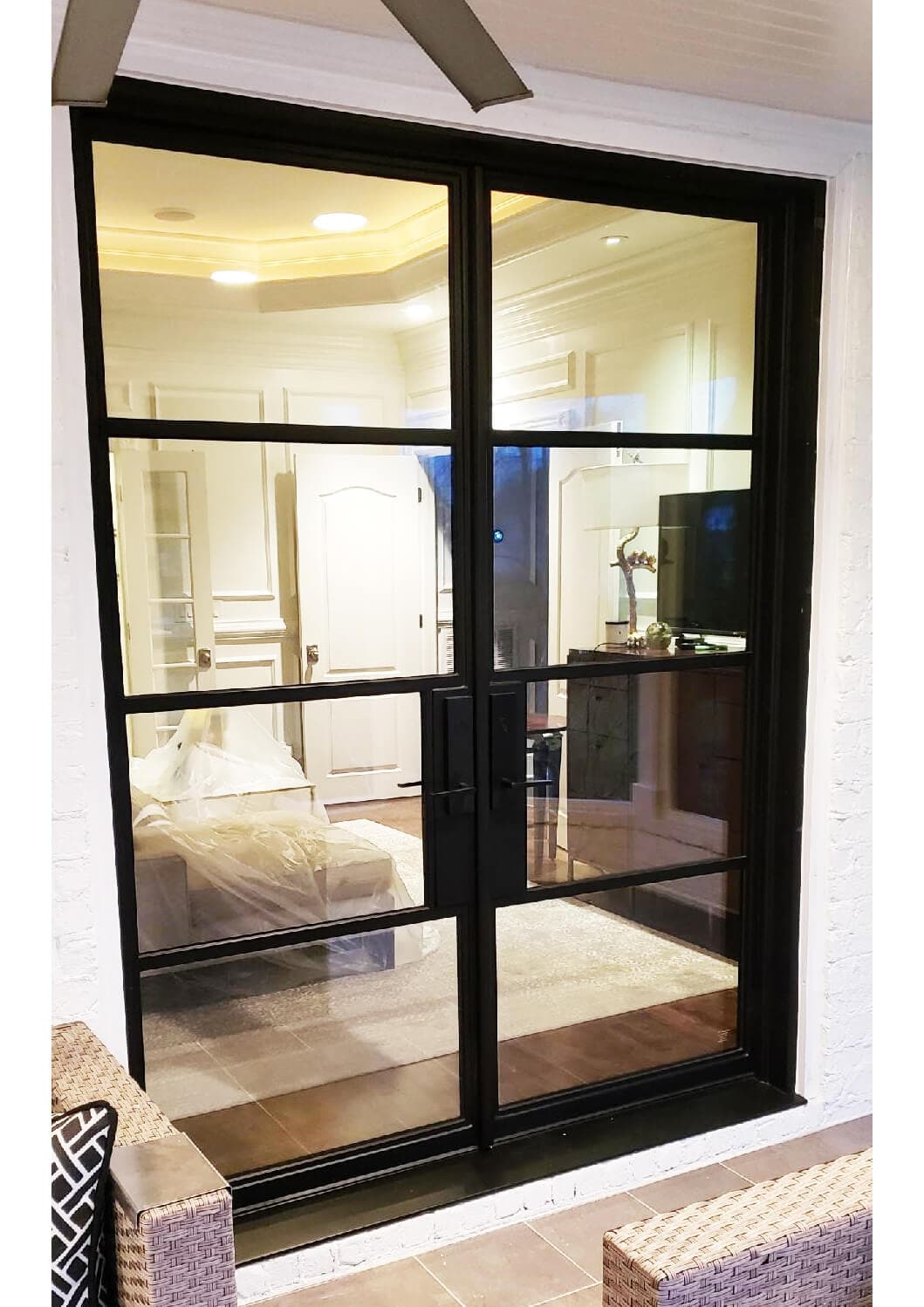 PS2603 – Swinging Door