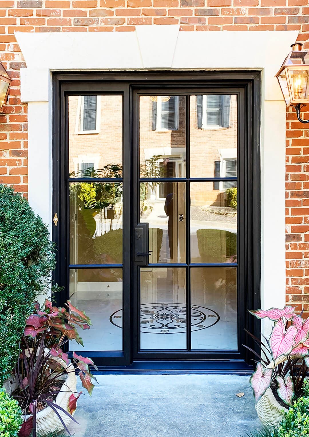 PS2617 – Swinging Door