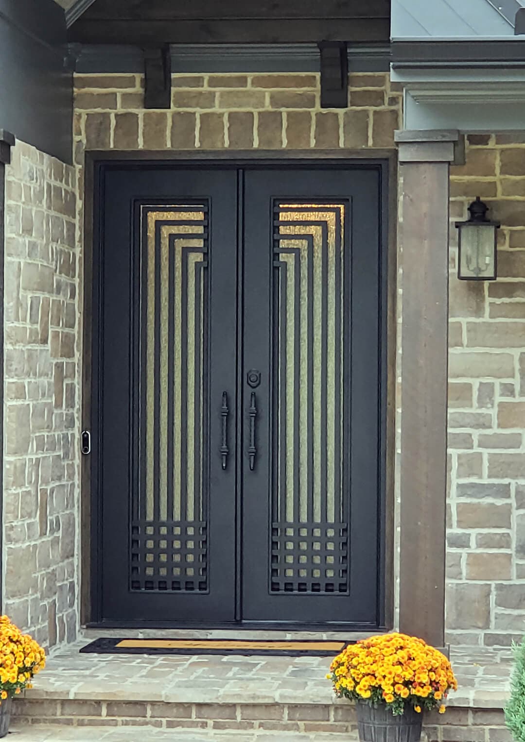 PS2626 – Swinging Door