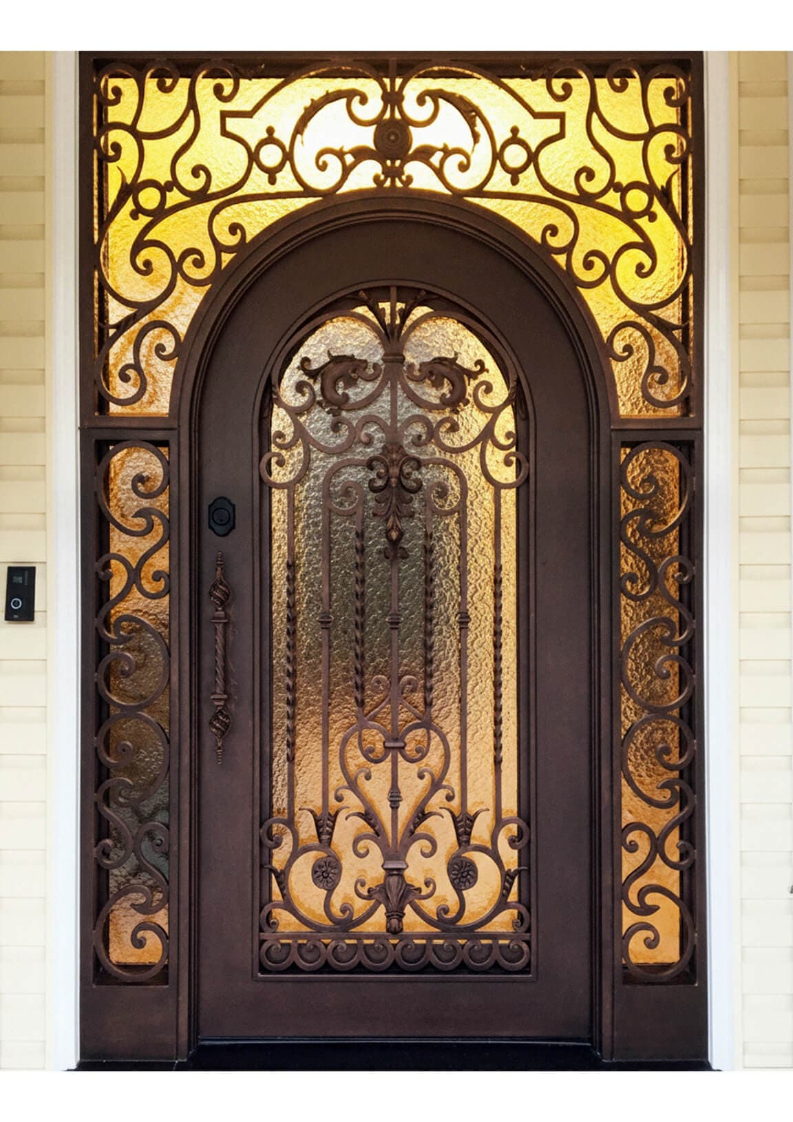 PS3750 – Swinging Door