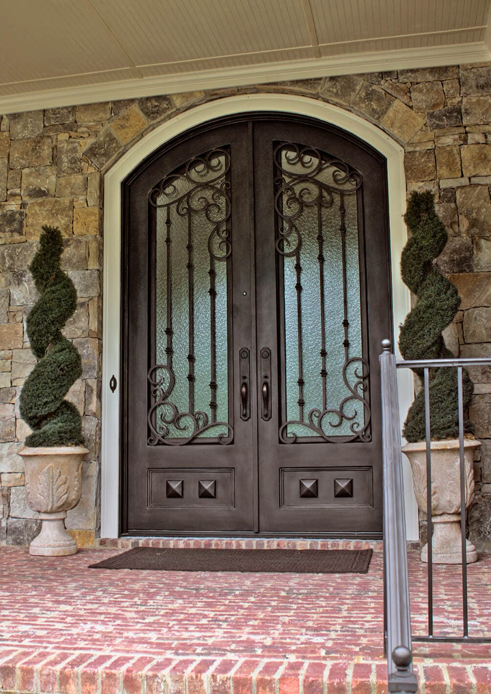 PS405 – Swinging Door