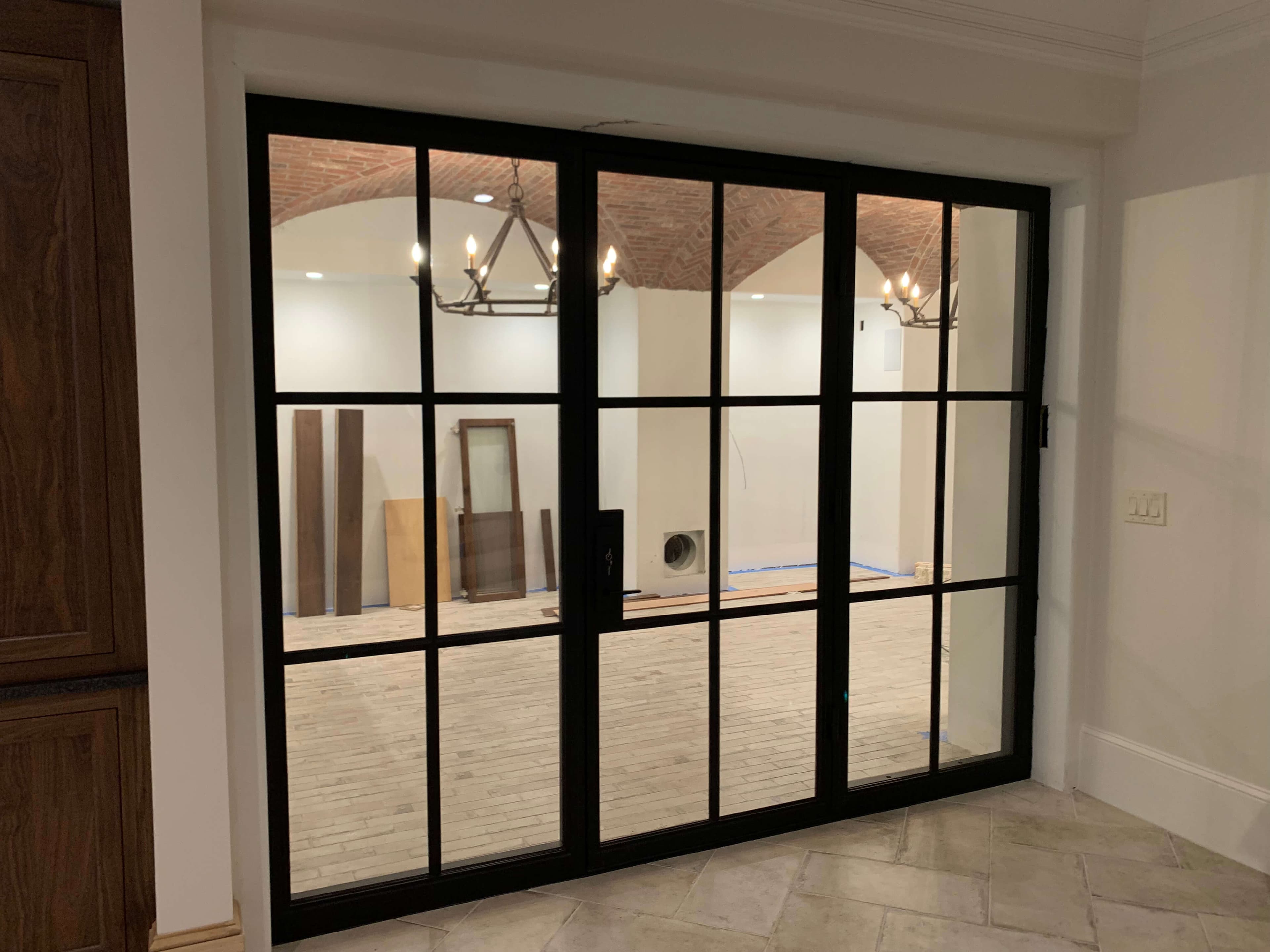 PS7027 – Swinging Door