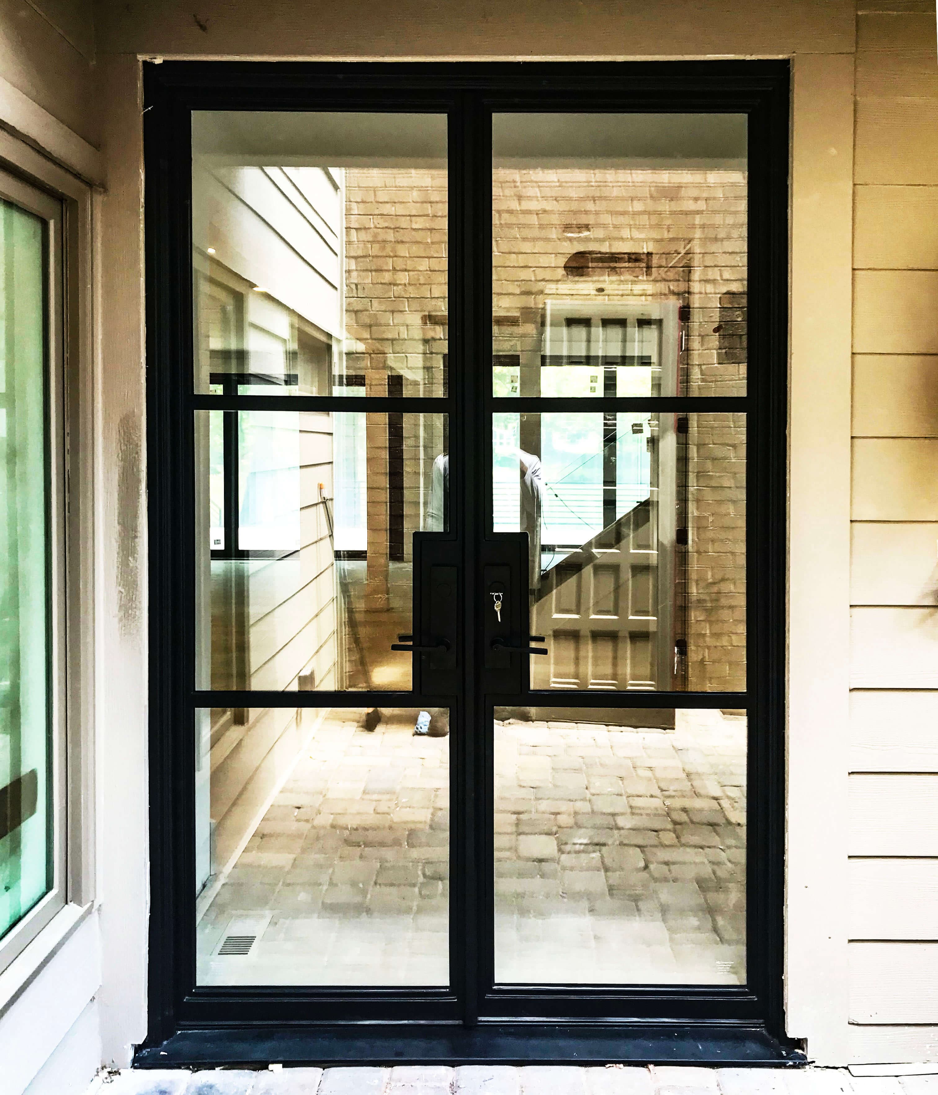 PS7031 – Swinging Door