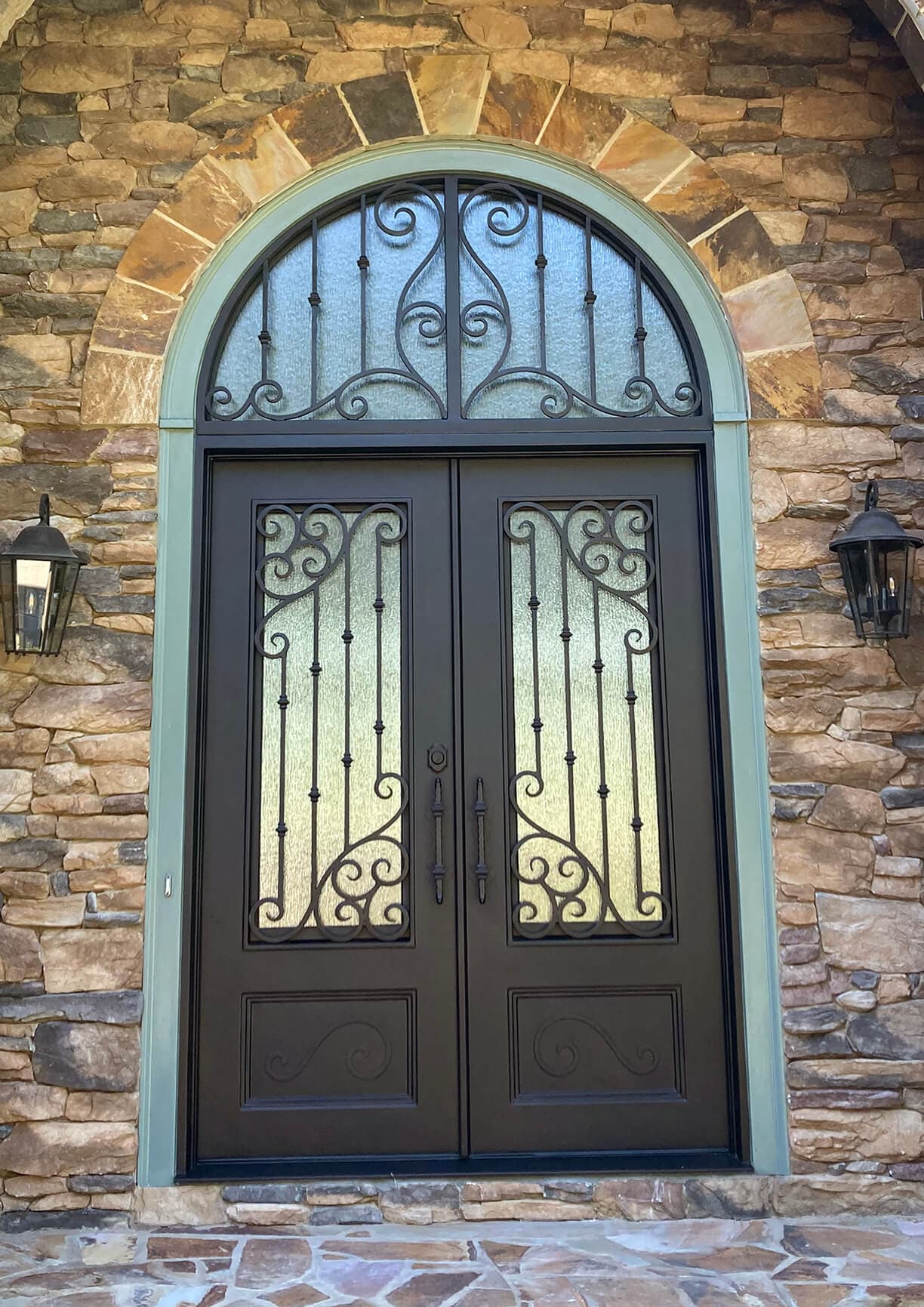 PS7045 – Swinging Door