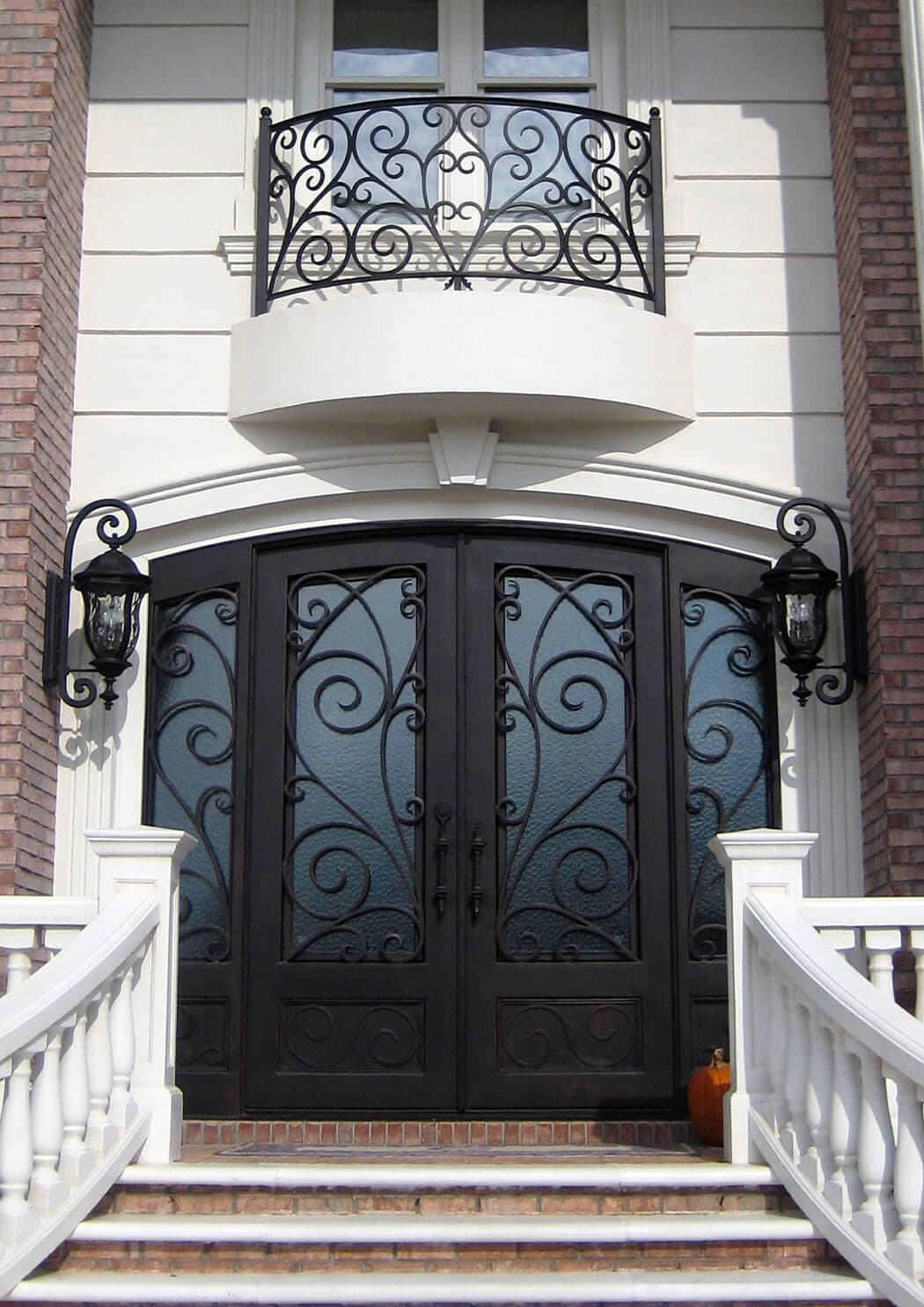 PS933 – Swinging Door