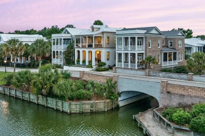 Mount Pleasant, South Carolina — local scenery.